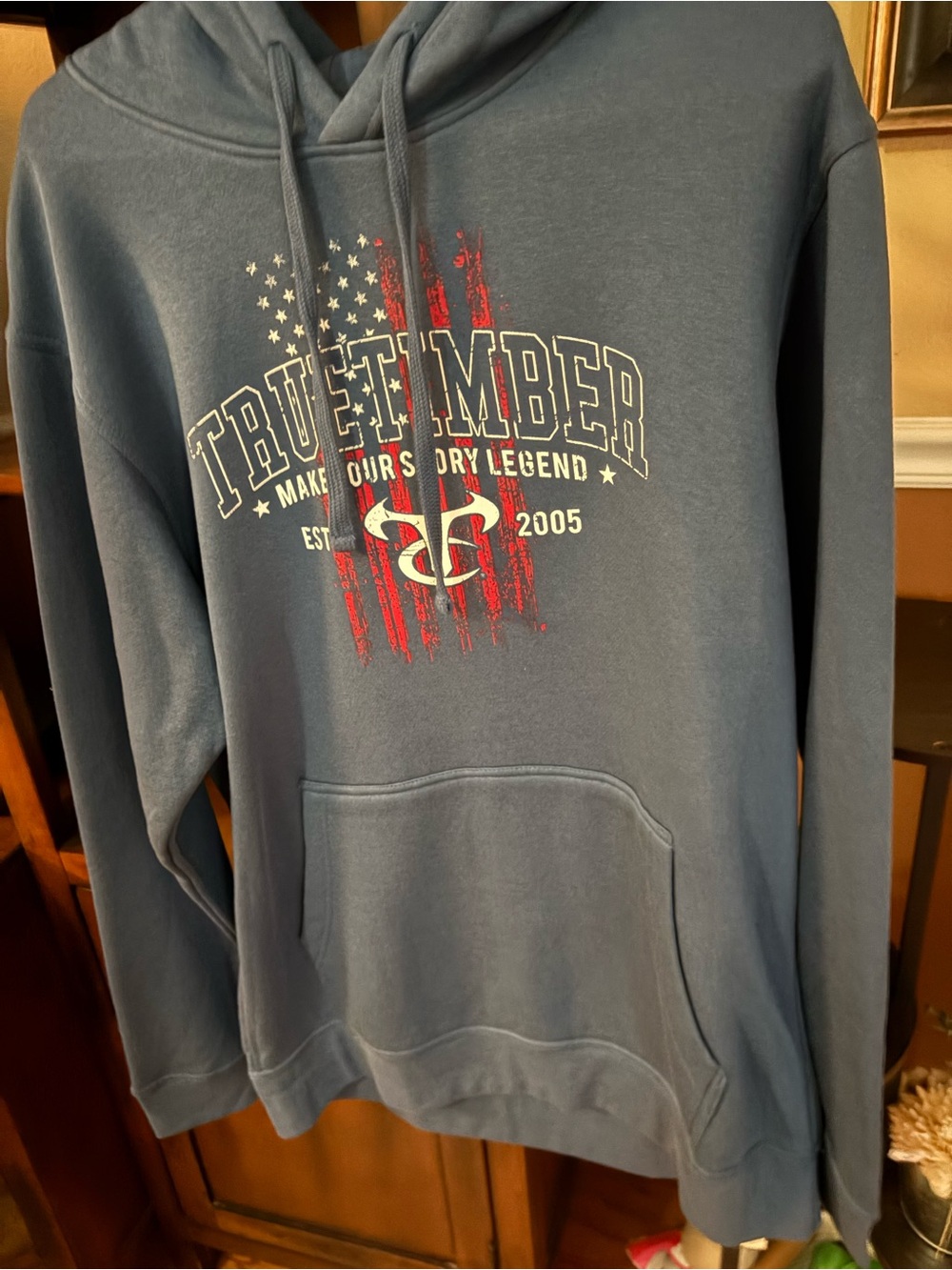True Timber Men's Blue Hooded Sweatshirt with American Flag Graphic NWT! Size M